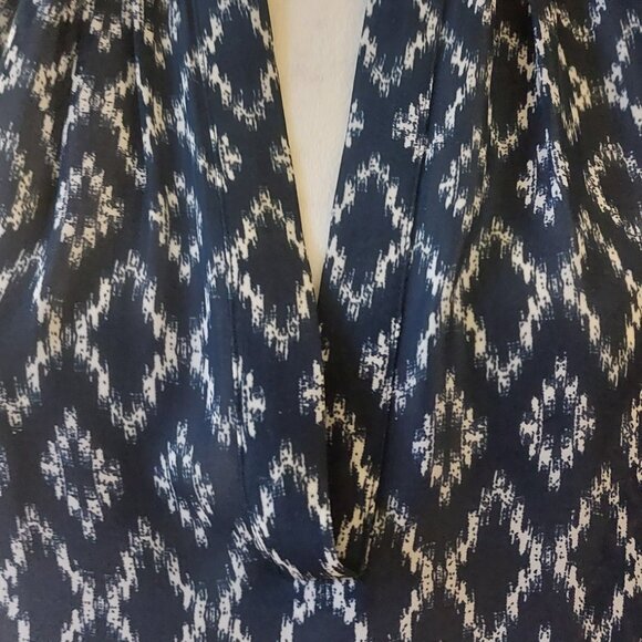 Banana Republic Blue Ikat Popover Blouse - Picture 5 of 7